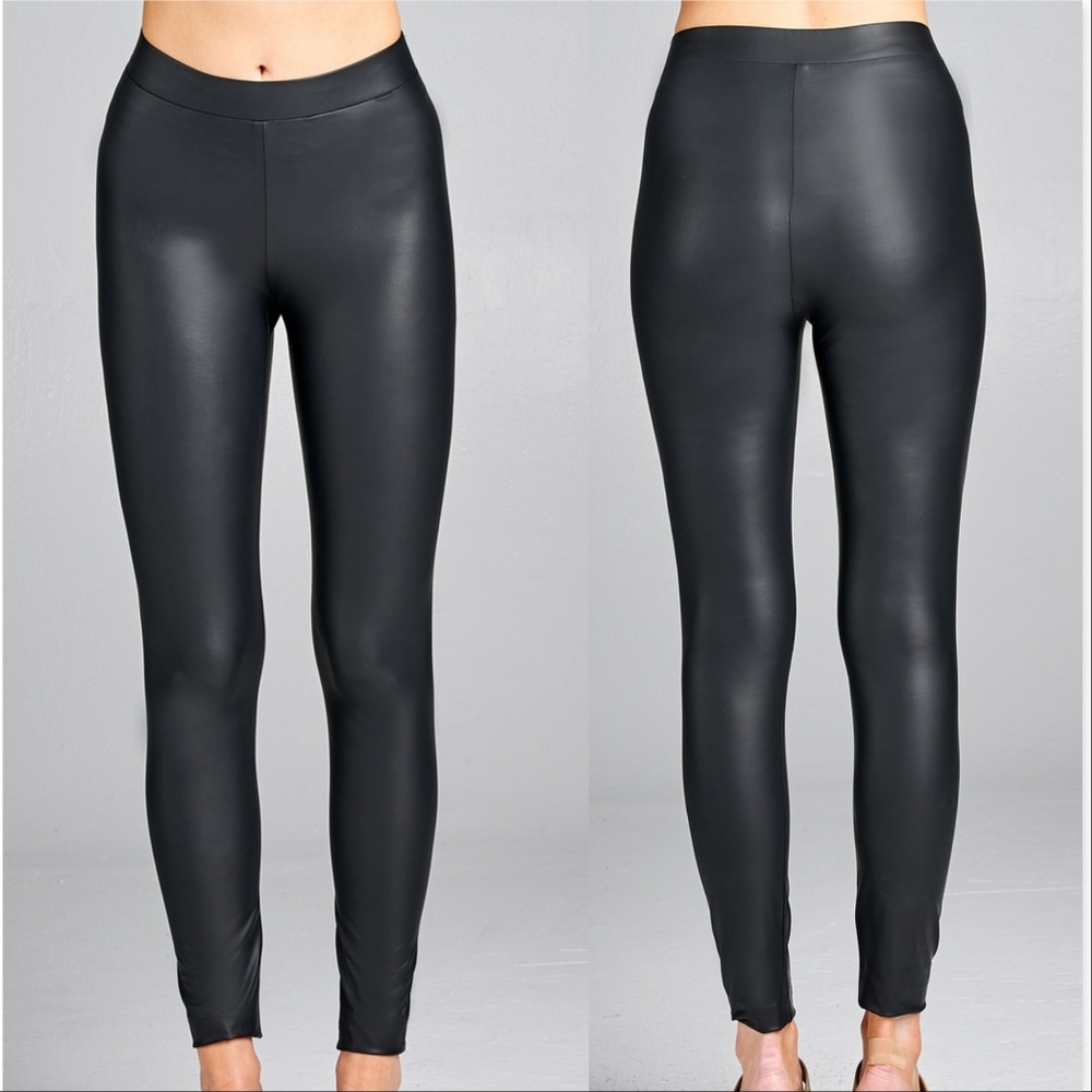 ❤RESTOCK❤Faux Leather Leggings - Picture 4 of 4